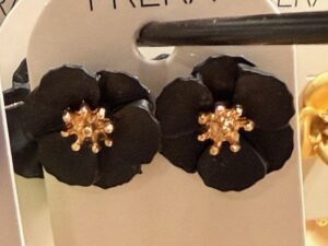 Örhänge Delicate Dahlias svart