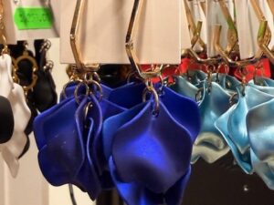 Örhänge Midnight drops metallic blå